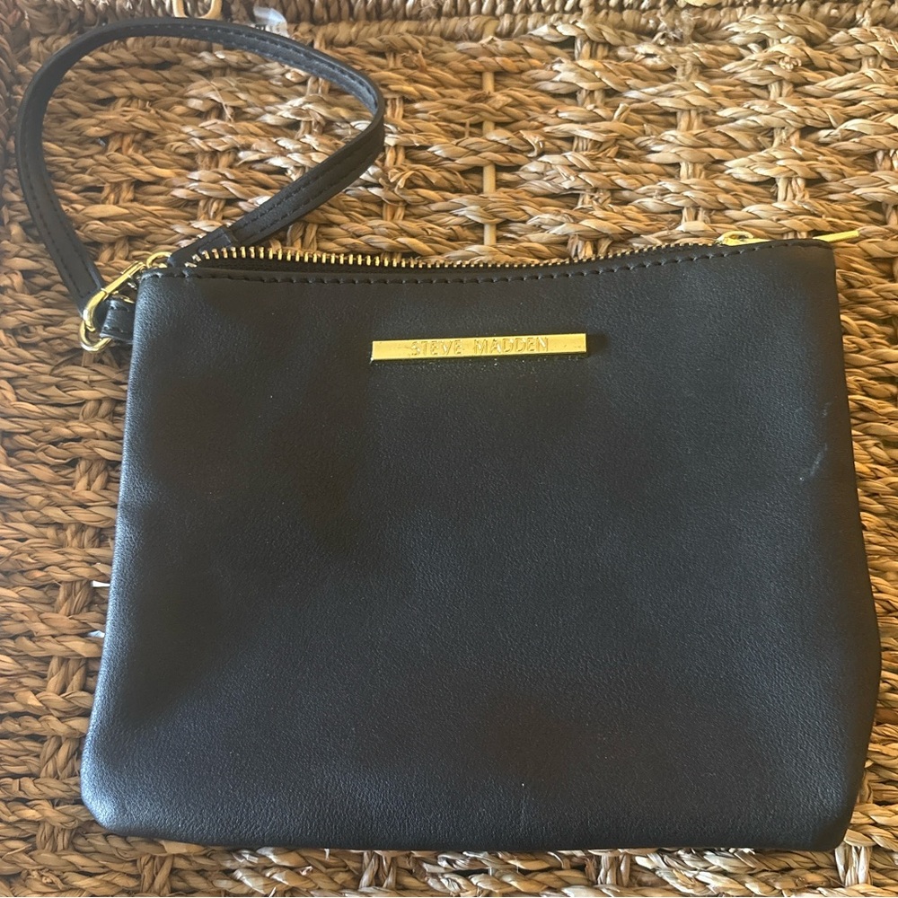 NWOT Steve Madden Black Faux Leather Wristlet | Gold Zip Accent